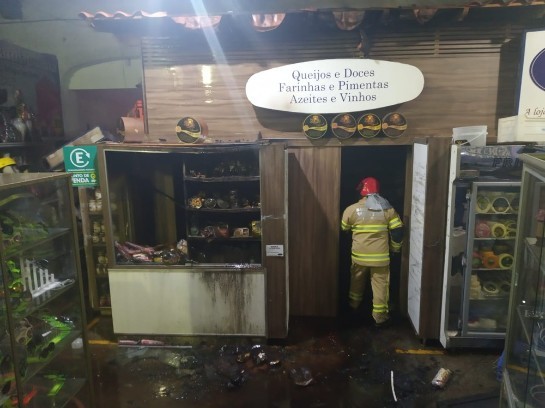 incendio-box-mercado-muncipal-uberaba.jpeg