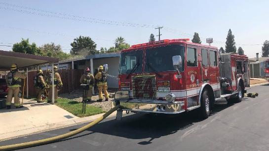 Mulher rouba caminhão de bombeiros, bate duas vezes e é presa nos EUA caminhao-do-corpo-de-bombeiros-da-cidade-de-riverside-na-california-estados-unidos-1602093276894-v2-900x506.jpg