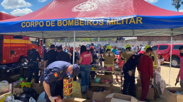 ABERGS participa de ação solidária organizada pelo CBMRS no Dia das Crianças