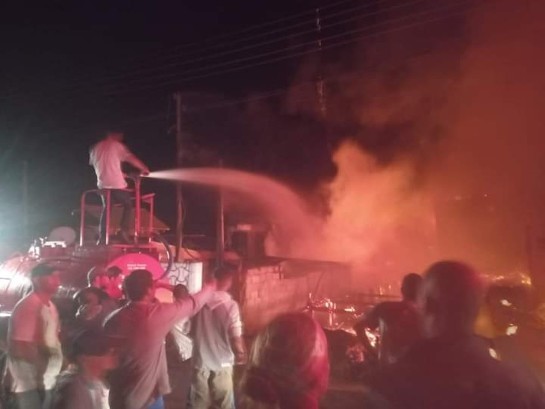Incêndio destrói pousada, casas e mobiliza bombeiros em Campos do Jordão alerta-20vale.jpg