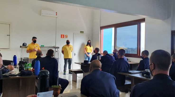 ABERGS visita futuros Soldados no Centro de Treinamento de Bento Gonçalves