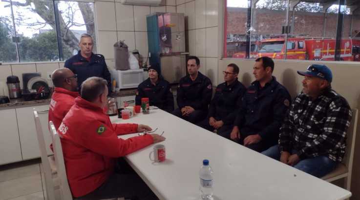 ABERGS visita o Comandante do 10º Batalhão de Bombeiro Militar