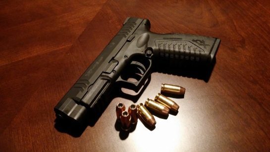 Homem fere-se em acidente com arma e é resgatado pelos bombeiros em Itajaí handgun-g7311ad60e-1920-800x450.jpg