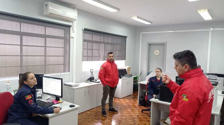 ABERGS visita unidades do 5° Batalhão de Bombeiro Militar