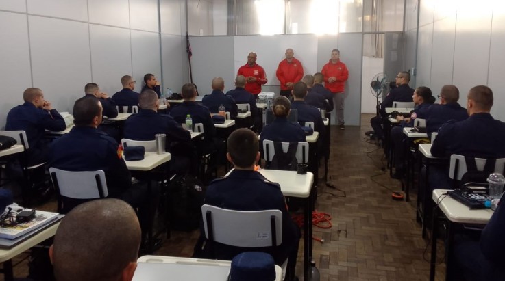 ABERGS visita turma 7 de alunos Soldados da ABM