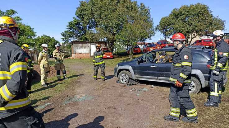 ABERGS acompanha aula prática do 1º Curso de Instrutor de Salvamento Veicular do CBMRS