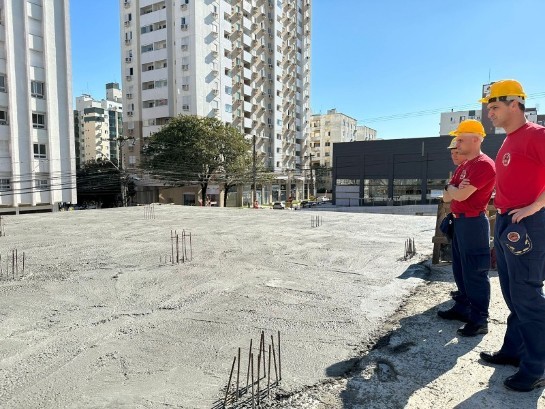 Criciúma: Empresa conclui concretagem da primeira laje do novo quartel do Corpo de Bombeiros Militar empresa-conclui-concretagem-da-primeira-laje-do-novo-quartel-do-corpo-de-bombeiros-militar.jpg