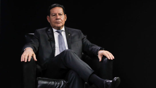 Senado aprova mudanças no Código Penal Militar hamiltonmourao-vicepresidente-senador-poderentrevista-estudio-poder360-20-1-848x477.jpg
