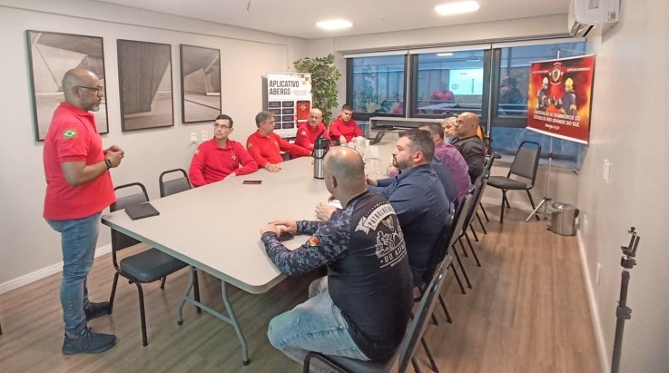 ABERGS recebe entidades da Brigada Militar para tratar de demandas dos Militares Estaduais