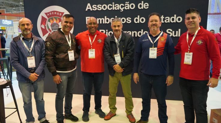 XXI SENABOM: ABERGS inicia comemoração dos 15 anos recebendo bombeiros militares de todo o Brasil