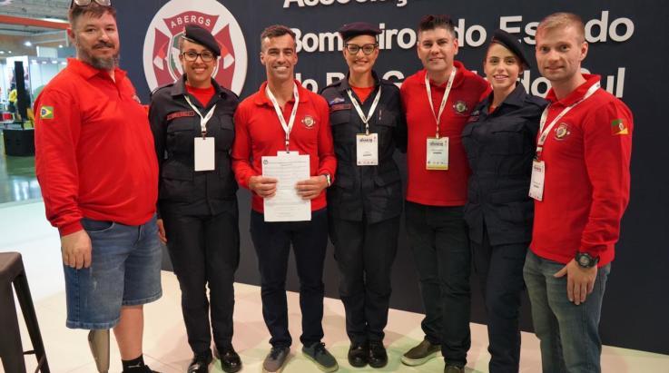 XXI SENABOM: ABERGS inicia comemoração dos 15 anos recebendo bombeiros militares de todo o Brasil