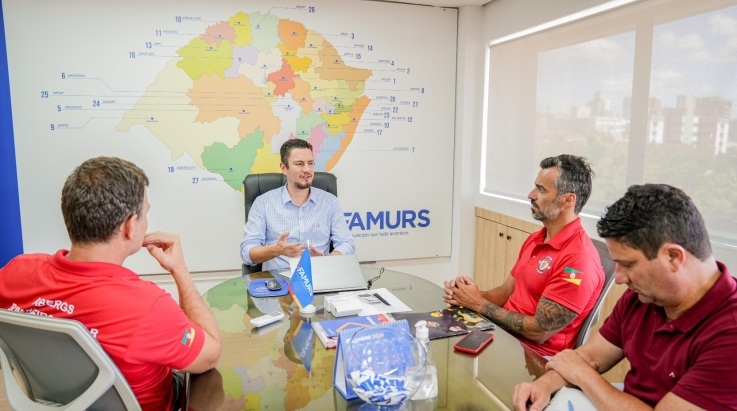 ABERGS busca o apoio da FAMURS para demandas do Corpo de Bombeiros Militar