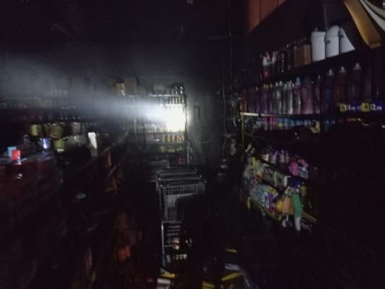 Bombeiros combatem incêndio que atingiu mercado em Balneário Gaivota bombeiros-combatem-incendio-que-atingiu-mercado-em-balneario-gaivota.jpg