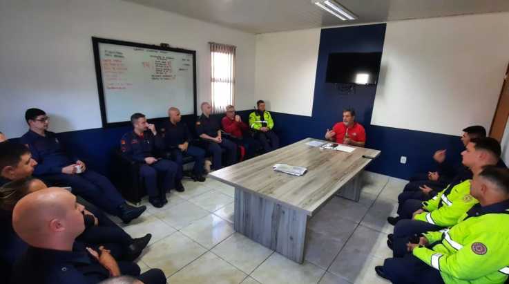 Coordenador da ABERGS visita 4° Comando Regional de Bombeiros