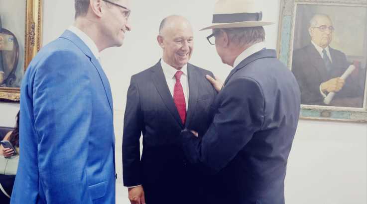 ABERGS prestigia posse de Pepe Vargas como presidente da AL/RS