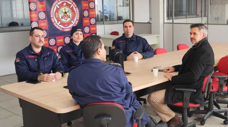 Coordenador da Regional Sul da ABERGS realiza visita de cortesia ao Comando do 3º CRBM