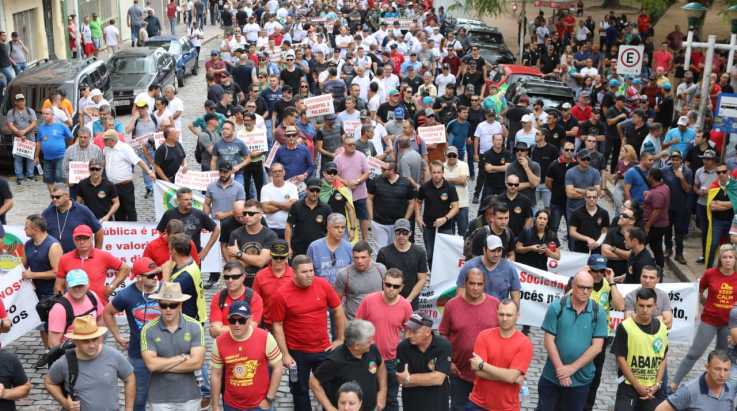 13 mil Militares reúnem-se em mobilização exigindo do Governo do Estado a retirada do pacote da Assembleia Legislativa