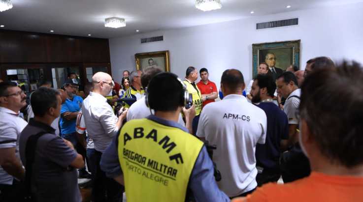 13 mil Militares reúnem-se em mobilização exigindo do Governo do Estado a retirada do pacote da Assembleia Legislativa