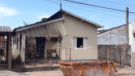 Sargento dos bombeiros fala sobre resgate de cão em casa incendiada: 'Toda vida tem seu valor' whatsapp-image-2019-11-04-at-12.28.06.jpeg