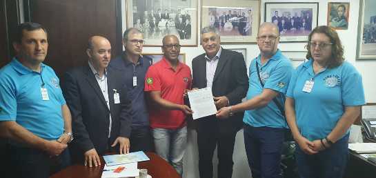 Coordenador da ABERGS visita o deputado estadual Adolfo Brito whatsapp-image-2019-11-27-at-11.49.50.jpeg