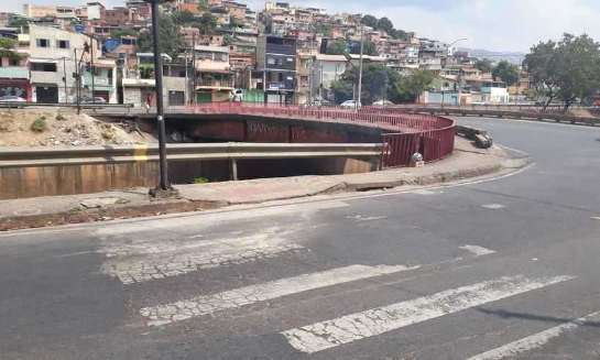 MG: Explosão embaixo de ponte na Avenida dos Andradas mobiliza Corpo de Bombeiros 20191020144937777418e.jpg