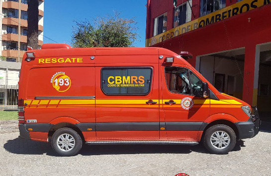 Corpo de Bombeiros de Erechim conta com nova Viatura de Resgate ambulancia.jpg
