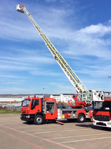 Como funciona a autoescada de R$ 5 milhões que será comprada para os bombeiros de Porto Alegre unnamed.jpg