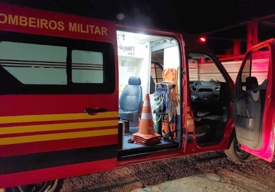 Mulher é socorrida pelos bombeiros em Lucas do Rio Verde após colisão com carro viatura-bombeiros-10-abril-2020-so-noticiaslucas-torres-768x537.jpg