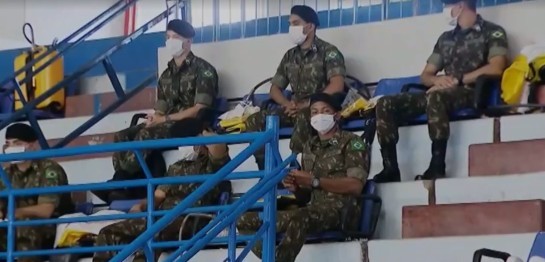 Coronavírus: Corpo de Bombeiros em Uberlândia realiza capacitação da equipe e de profissionais do Dmae, Exército e Defesa Civil bombeiros.jpg