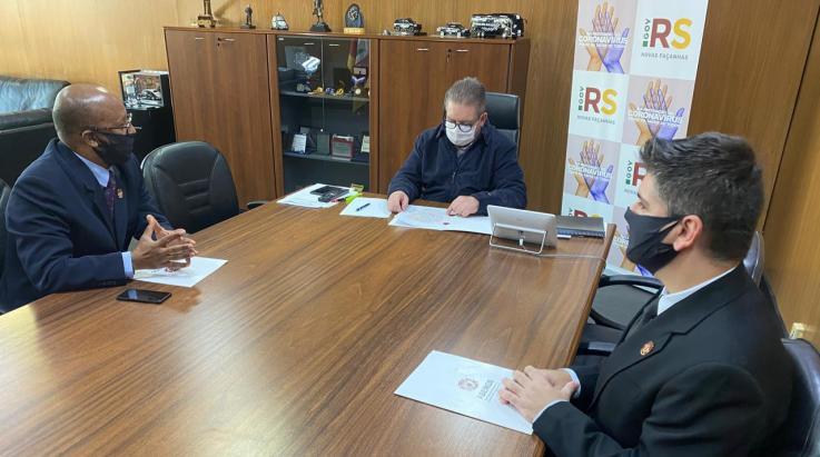 ABERGS e vice-governador tratam sobre carreira, reserva e outras demandas durante reunião