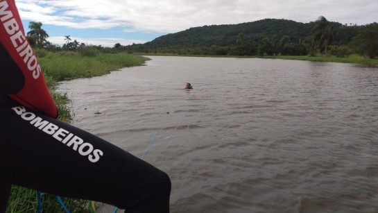 Bombeiros encontram corpo de homem que desapareceu após cair de jet ski em Imbituba bombeiros-encontram-corpo-de-homem-que-desapareceu-apos-cair-de-jet-ski-em-imbituba.jpg