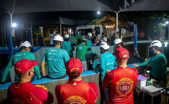 Ceará: Corpo de Bombeiros atua em operação de transporte de dois peixes-bois de Caucaia à Icapuí ii-corpo-de-bombeiros-do-ceara-atua-em-operacao-de-transladacao-de-dois-peixes-boi3-600x369-1.jpg