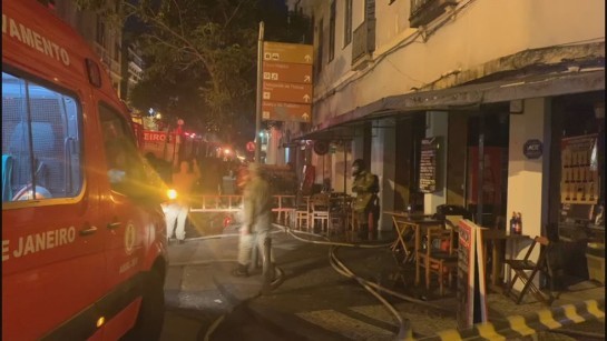 Bombeiros controlam incêndio na Lapa, Centro do Rio incendio-bar-lapa-1-7490-frame-0.jpeg