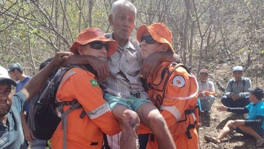 Idoso de 89 anos é encontrado por Corpo de Bombeiros em mata fechada de Canindé idoso-resgate-corpo-de-bombeiros.jpg