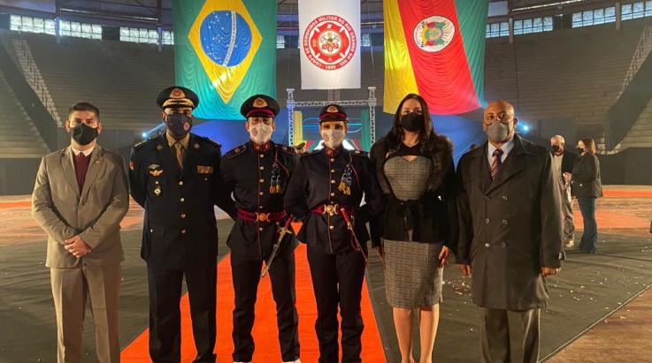 ABERGS participa de entrega de Espadins aos alunos Oficiais do CBMRS