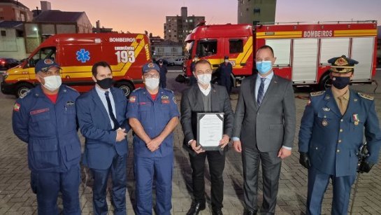 SC: Estado celebra 18 anos de emancipação do Corpo de Bombeiros Militar com entrega de viaturas, medalhas e promoção de oficiais e praças estado-celebra-18-anos-de-emancipacao-do-corpo-de-bombeiros-militar-com-entrega-de-viaturas-medalhas-e-promocao-de-oficiais-e-pracas-20210614-1301860018.jpg