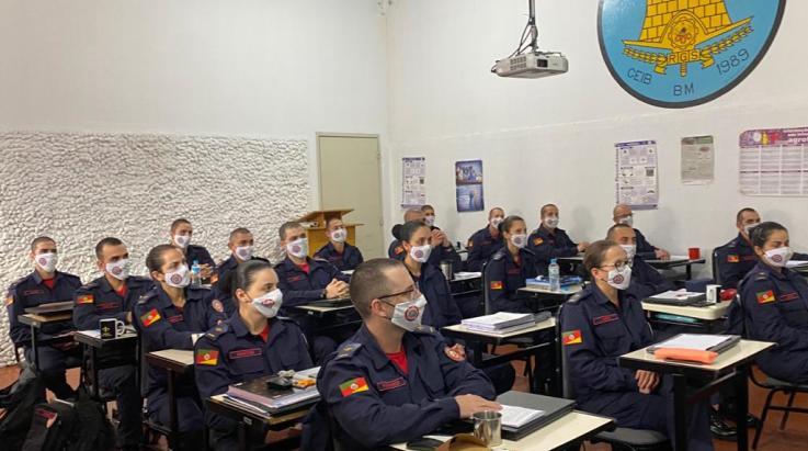 Coordenadores da ABERGS reúnem-se com turma de Alunos Oficiais na ABM