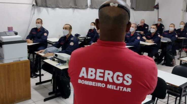 Coordenadores da ABERGS reúnem-se com turma de Alunos Oficiais na ABM