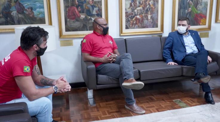 Carreira própria para o CBMRS: ABERGS é recebida pelo presidente da AL/RS