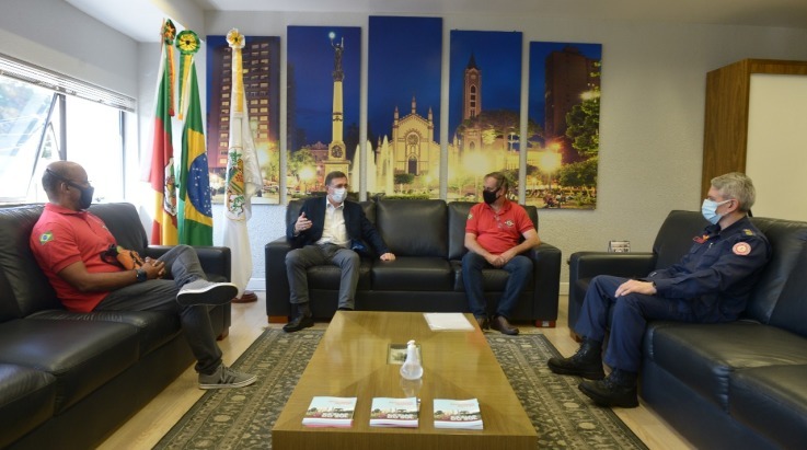 Coordenadores da ABERGS são recebidos pelo prefeito de Caxias do Sul