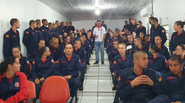 ABERGS visita alunos Soldados na Academia de Bombeiros