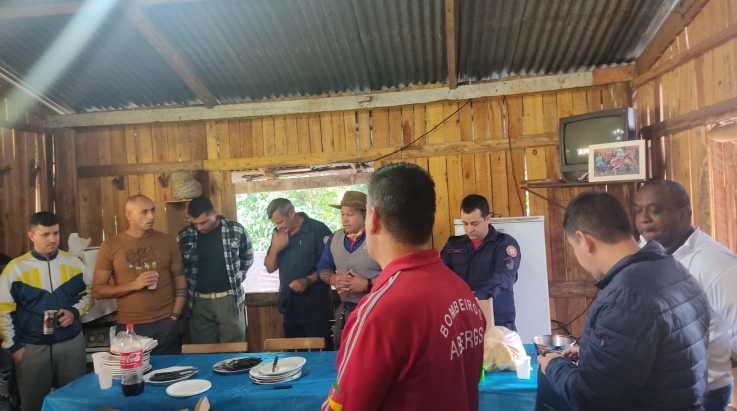 ABERGS visita Corpo de Bombeiros Militar de Dois Irmãos