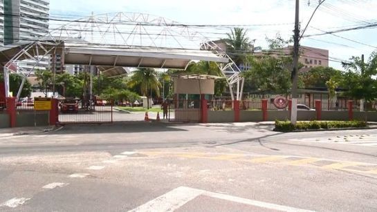 Moradora de rua é esfaqueada e pede ajuda no quartel dos bombeiros em Vitória moradora-de-rua-esfaqueada-pediu-ajuda-no-quartel-do-corpo-de-bombeiros-701309-article.jpg