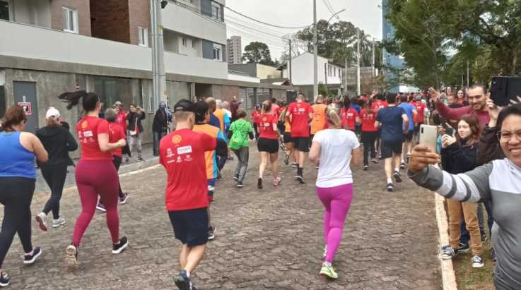 ABERGS prestigia 6° Corrida do Fogo do Corpo de Bombeiros de Taquara