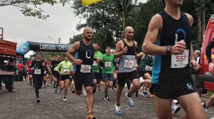 ABERGS prestigia 6° Corrida do Fogo do Corpo de Bombeiros de Taquara