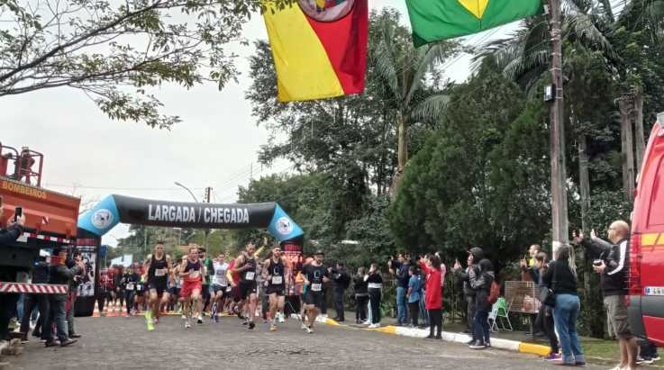ABERGS prestigia 6° Corrida do Fogo do Corpo de Bombeiros de Taquara