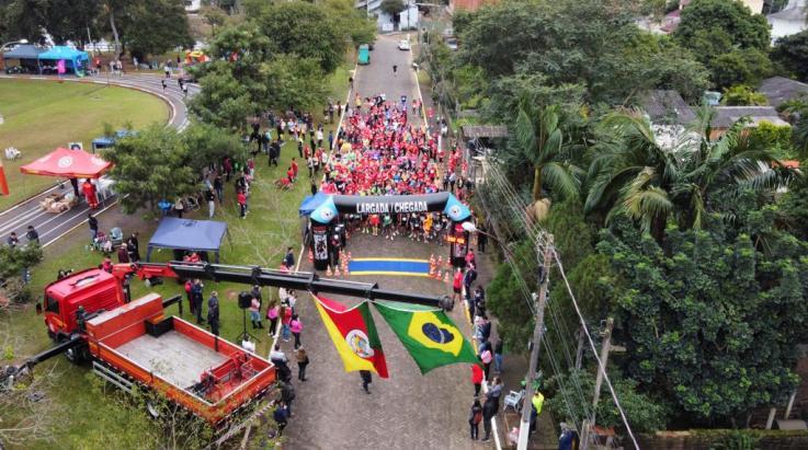 ABERGS prestigia 6° Corrida do Fogo do Corpo de Bombeiros de Taquara