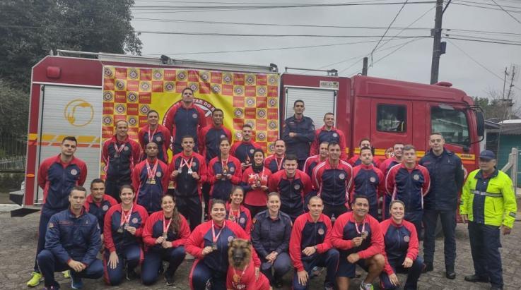 ABERGS prestigia 6° Corrida do Fogo do Corpo de Bombeiros de Taquara