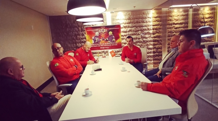 Coordenadores da ABERGS recebem o senador Lasier Martins