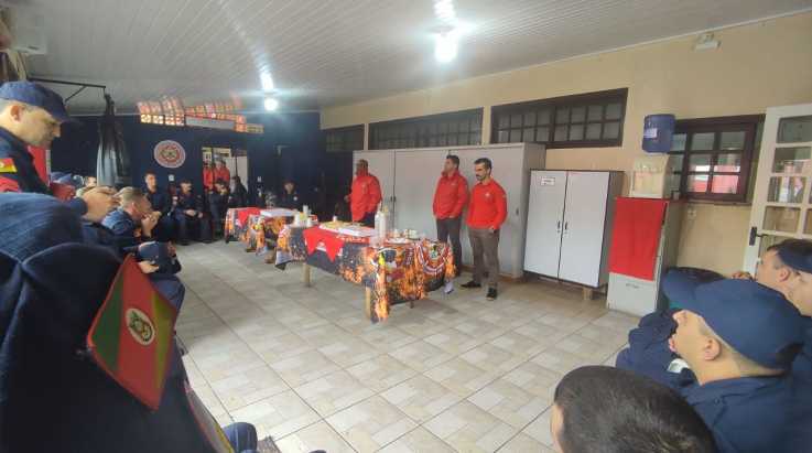 Na Semana de Prevenção, ABERGS confraterniza com Pelotões do 9° BBM